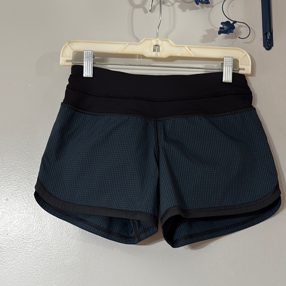 LULULEMON SPEEDUP SHORTS